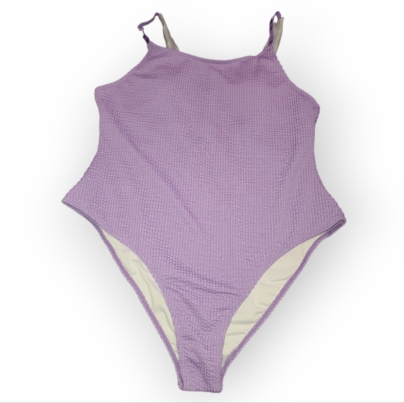 Ribbed One Piece Swimsuit - Picture 4 of 5